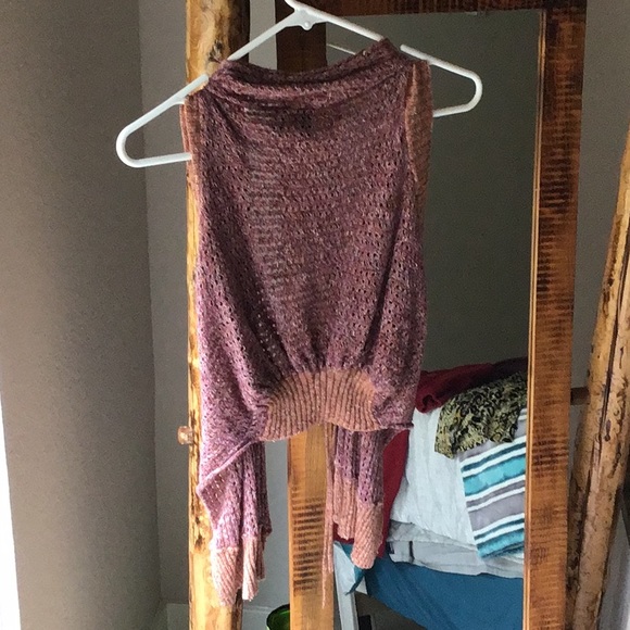 Buckle - Sleeveless Cardigan - Picture 4 of 7